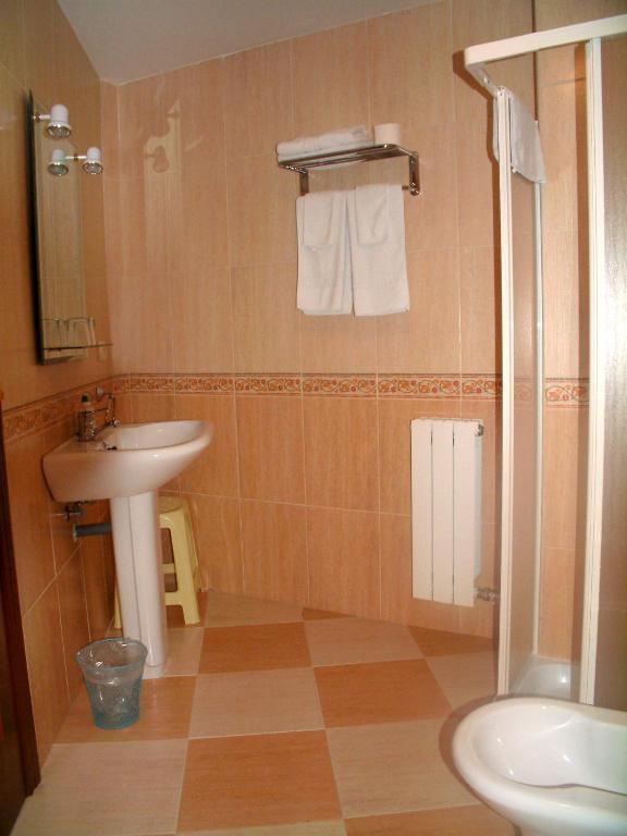 Hostal Camino Real Granada Habitación foto