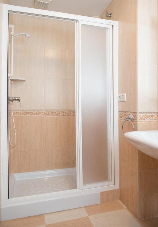 Hostal Camino Real Granada Habitación foto